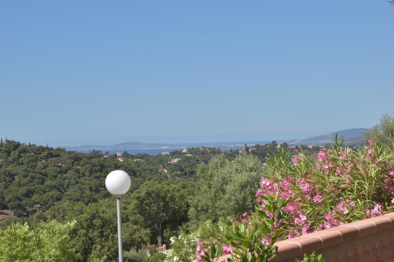 Petit Mas Au Paradis Avec Piscine Pour 6 Personnes La Londe-les-Maures Kültér fotó